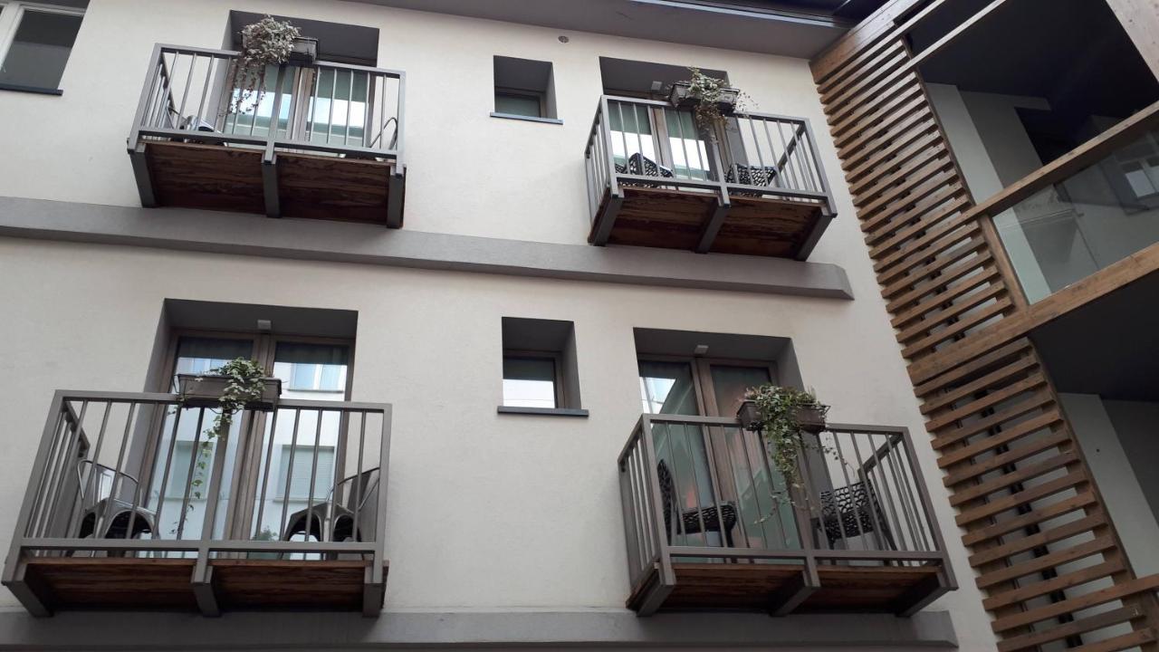 Hotel Bed & Rooms , Corte Rossa -1 Min Walk To Bernina Express Tirano Luaran gambar