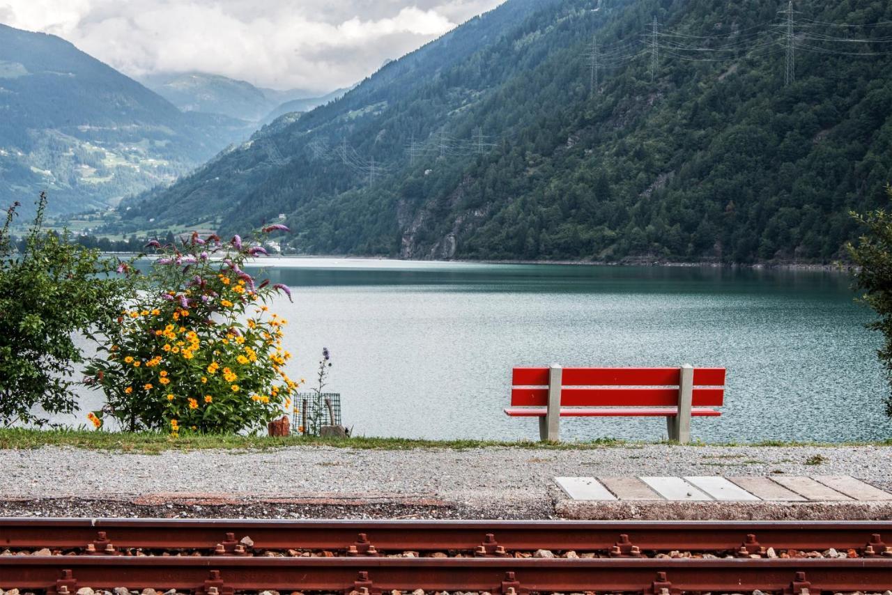 Hotel Bed & Rooms , Corte Rossa -1 Min Walk To Bernina Express Tirano Luaran gambar