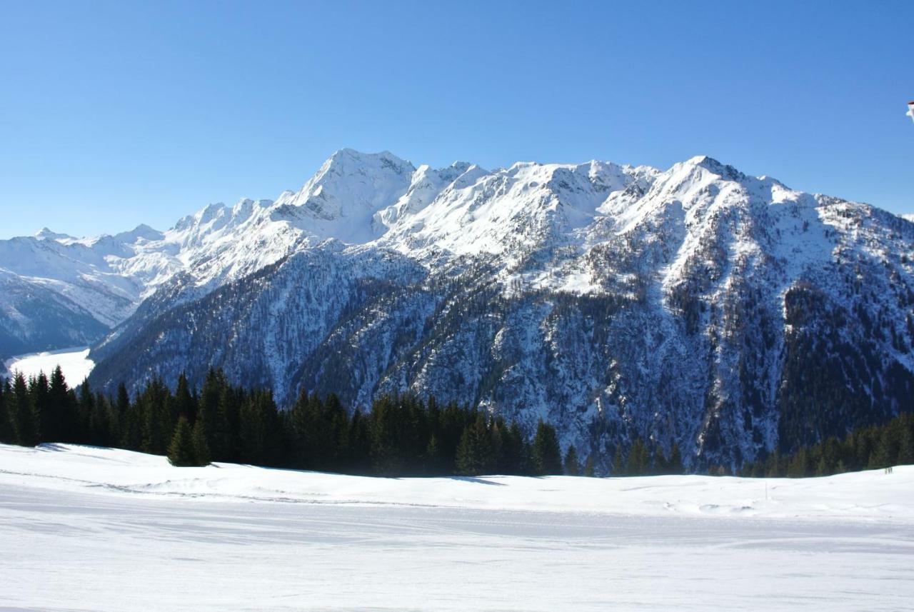 Hotel Bed & Rooms , Corte Rossa -1 Min Walk To Bernina Express Tirano Luaran gambar
