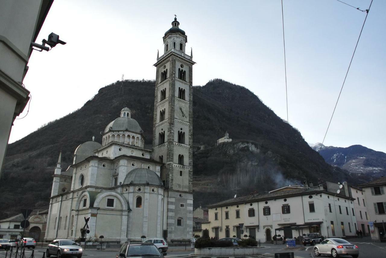 Hotel Bed & Rooms , Corte Rossa -1 Min Walk To Bernina Express Tirano Luaran gambar