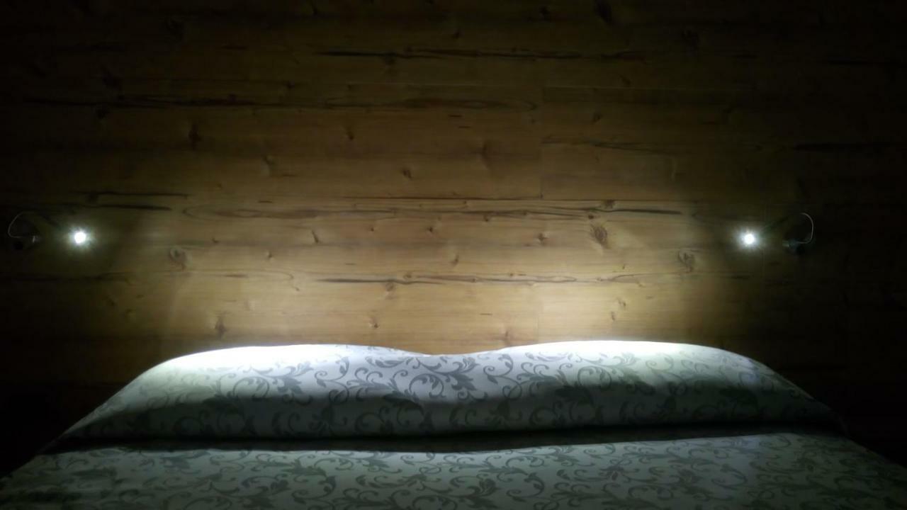 Hotel Bed & Rooms , Corte Rossa -1 Min Walk To Bernina Express Tirano Luaran gambar